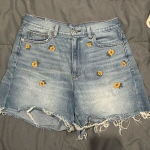 High Rise Mom shorts